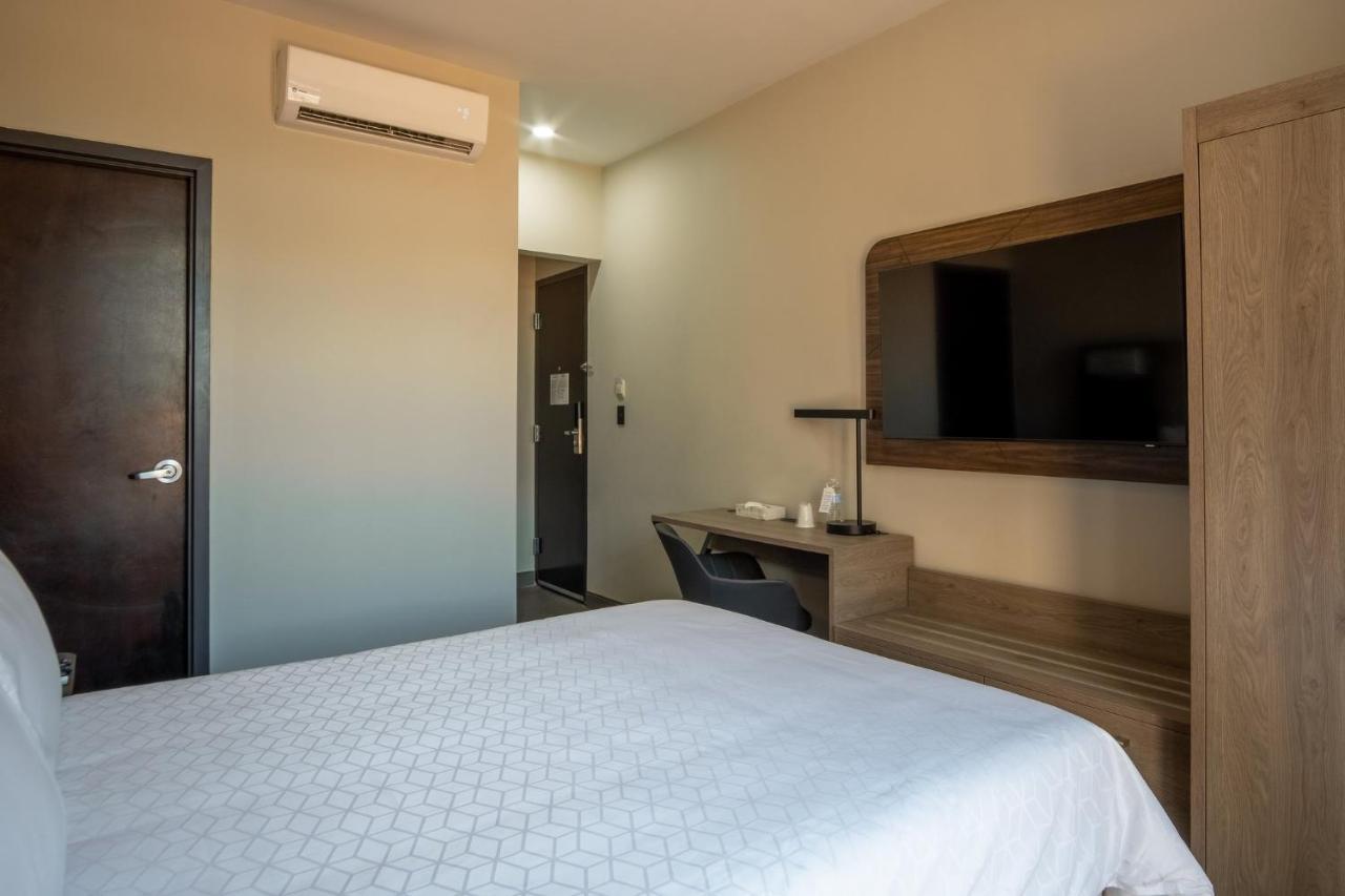 Holiday Inn Express Morelia Centro Historico Buitenkant foto