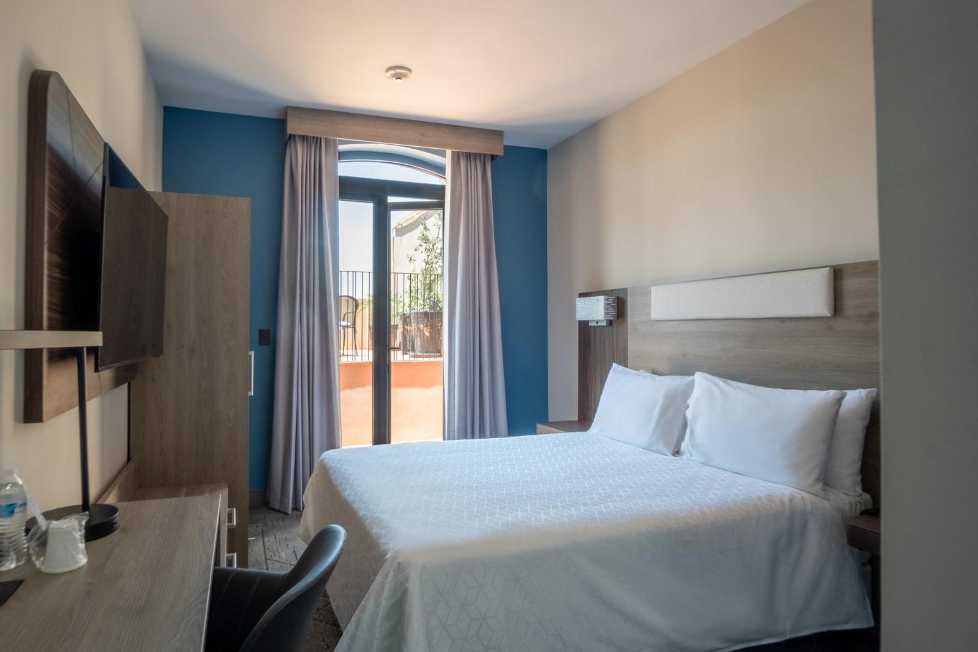 Holiday Inn Express Morelia Centro Historico Buitenkant foto